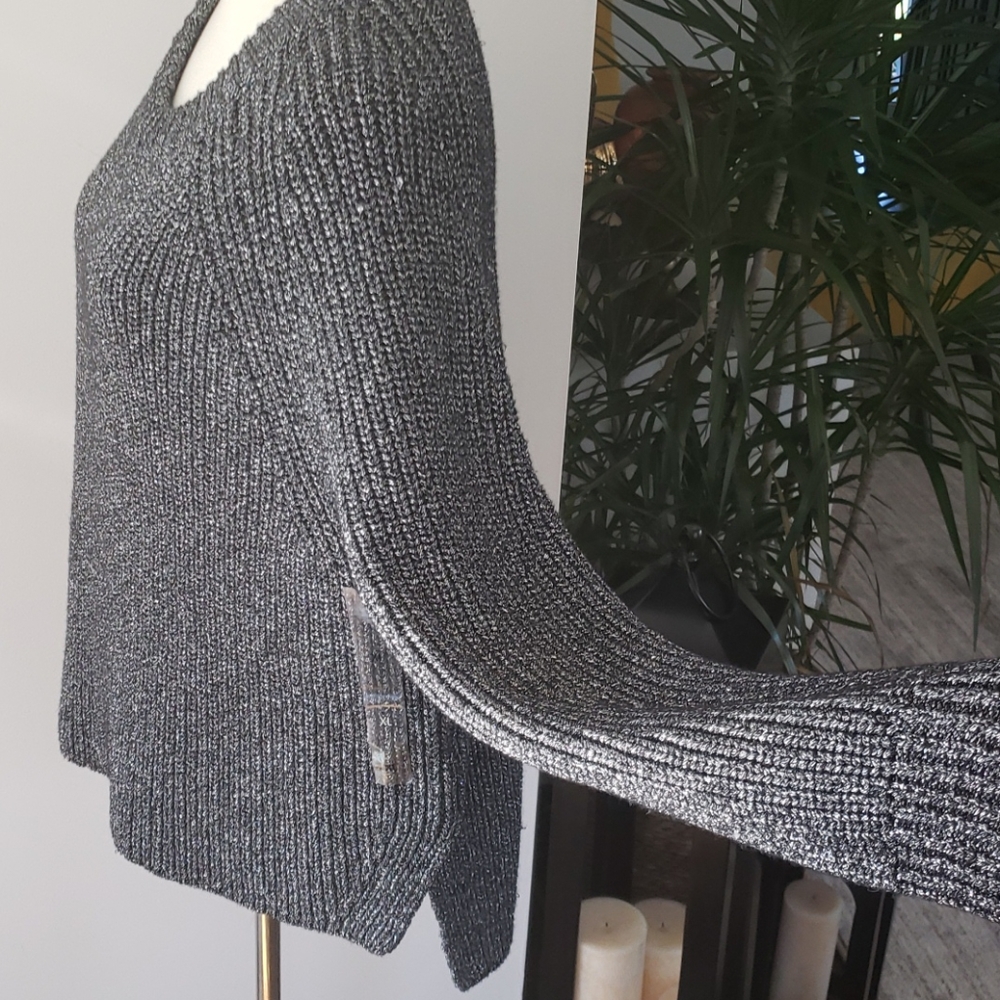 Calvin Klein Sweater NWT - Picture 3 of 8